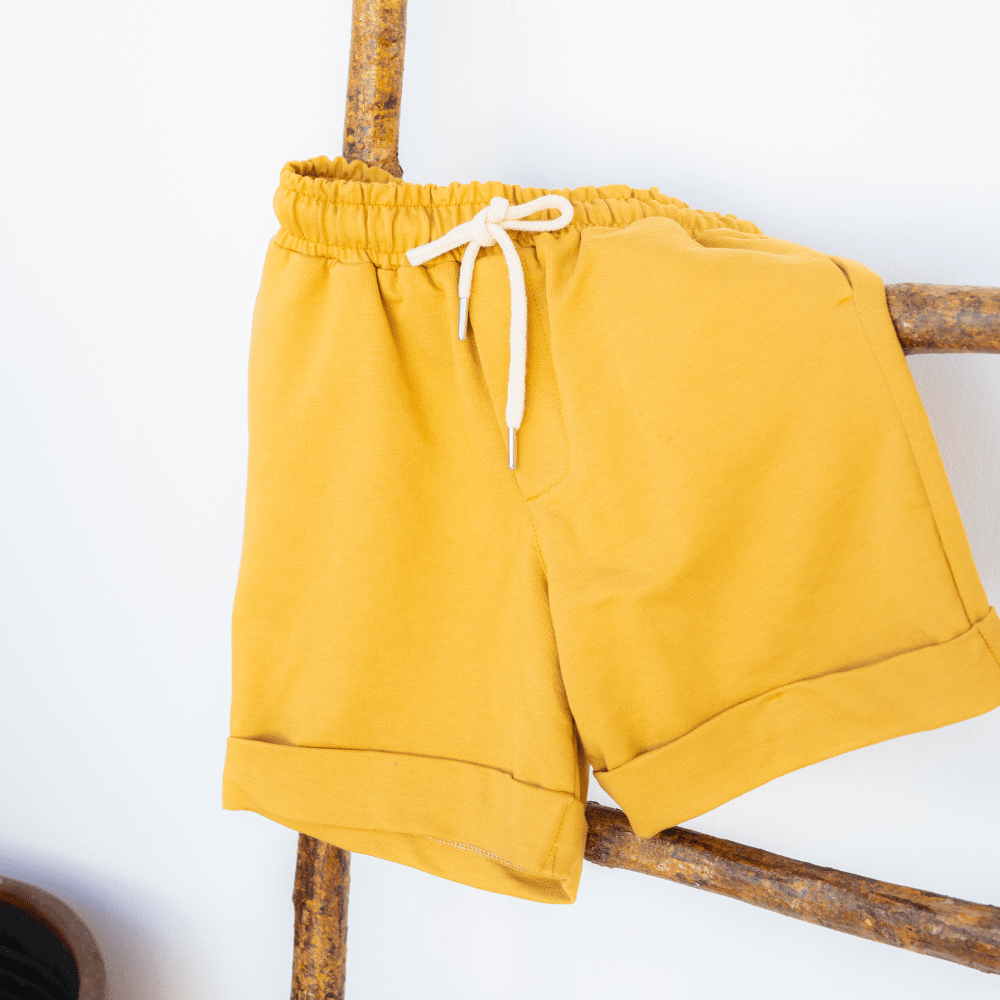 Short Moletinho Caramelo